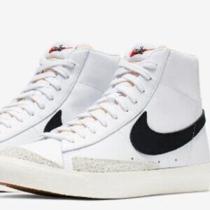 Nike Blazer Mid '77 Vintage Sneakers Athletic Gym Shoe Black White size 8.5 W